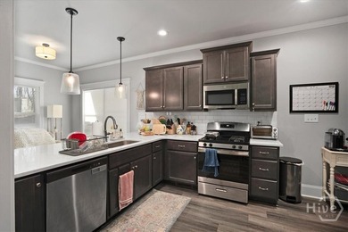 Stunning 4-bedroom, 4.5-bath, nearly new home just minutes from - photo 9