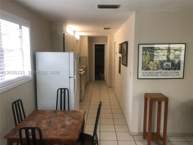 PRIME MULTI-FAMILY INVESTMENT OPPORTUNITY / T4-R ZONED. Rare - photo 19