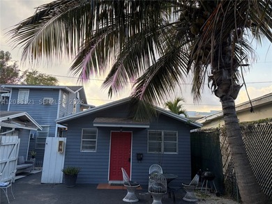 PRIME MULTI-FAMILY INVESTMENT OPPORTUNITY / T4-R ZONED. Rare - photo 30