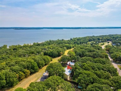 Lake Home For Sale in Gordonville, Texas
