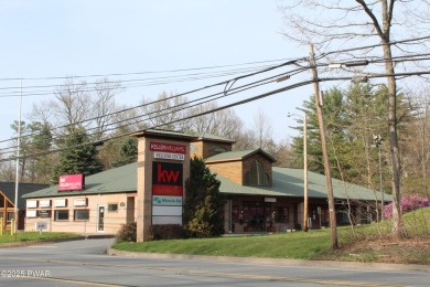 Lake Commercial For Sale in Hawley, Pennsylvania
