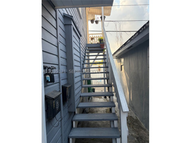 PRIME MULTI-FAMILY INVESTMENT OPPORTUNITY / T4-R ZONED. Rare - photo 35