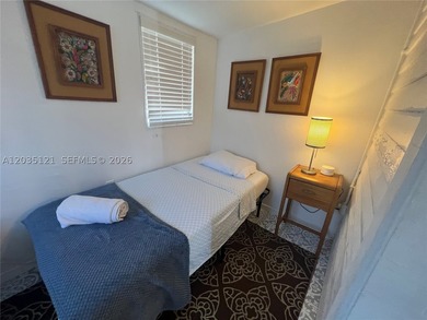 PRIME MULTI-FAMILY INVESTMENT OPPORTUNITY / T4-R ZONED. Rare - photo 37