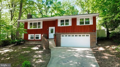 Located in the highly desirable first section of Aquia Harbour - photo 1