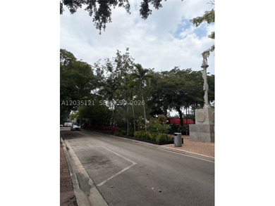 PRIME MULTI-FAMILY INVESTMENT OPPORTUNITY / T4-R ZONED. Rare - photo 46
