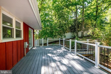 Located in the highly desirable first section of Aquia Harbour - photo 6
