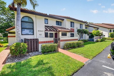 Fully Furnished Turnkey! Bright, beautifully renovated 3-bedroom - photo 2