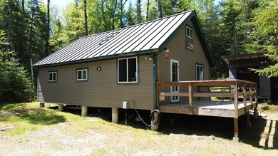 Charming and cozy 4-season camp ideally located just minutes - photo 1
