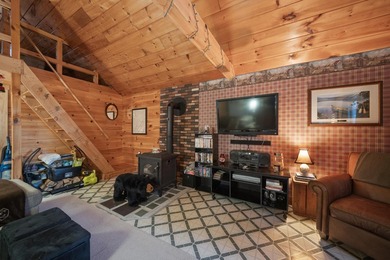 Charming and cozy 4-season camp ideally located just minutes - photo 3