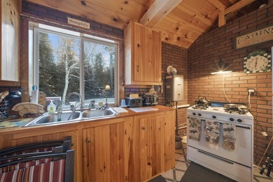 Charming and cozy 4-season camp ideally located just minutes - photo 4