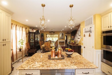 Stunning Detached Home in Morris Park - 1715 Hering Ave, Bronx - photo 11