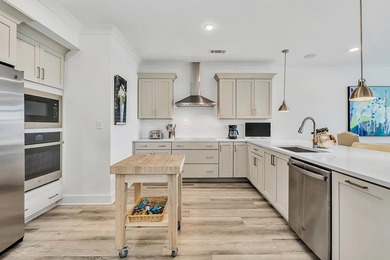 Light. Bright. Airy. And Never Rented. Welcome to this - photo 14