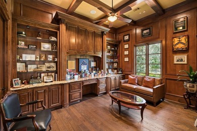 Situated in a prestigious Southlake cul-de-sac, this gated - photo 14