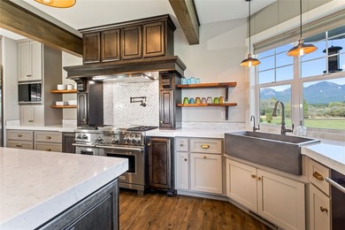 Welcome to The Farmhouse Estate in the Creston area, located off - photo 21