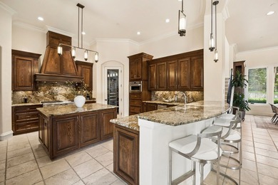 Situated in a prestigious Southlake cul-de-sac, this gated - photo 21