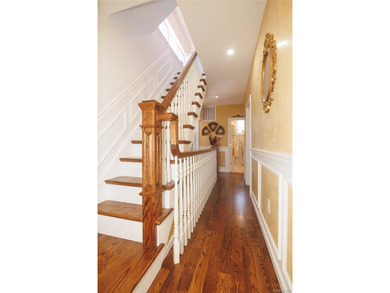 Stunning Detached Home in Morris Park - 1715 Hering Ave, Bronx - photo 22