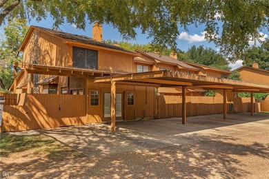 Red River Townhome/Townhouse Active Under Contract in Shreveport Louisiana