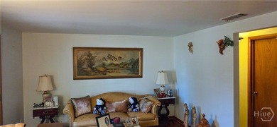 Wonderful brick home within Liberty City. The property is just - photo 8