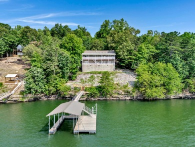 Spacious single-family home offering a blend of comfort and - Lake Home For Sale in Crane Hill, Alabama