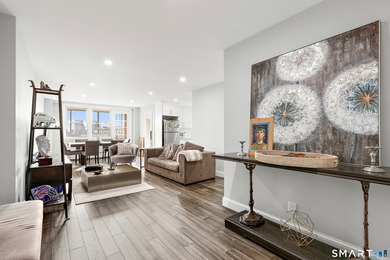 One-of-a-kind/ Fully-renovated/ Move-in-ready 8th floor