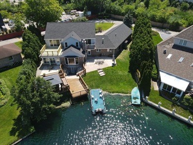 (private lake, pond, creek) Home Active Under Contract in Des Plaines Illinois