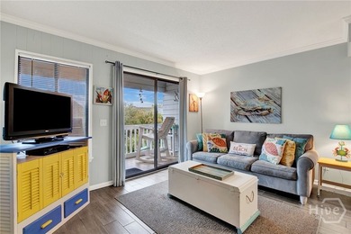 Welcome to a LITTLE SLICE OF TYBEE HEAVEN in the gated Savannah - photo 3