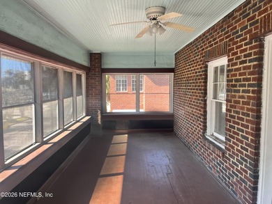 Explore this two-story duplex located in Springfield. Each unit - photo 5