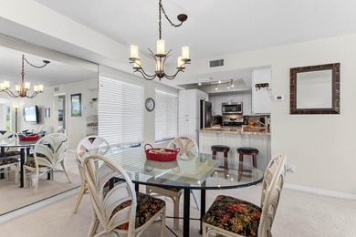 Bright and spacious 2 bedroom 2 bath condo located in the beach - photo 6