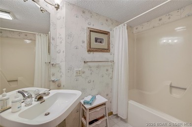 Come see this perfectly laid out condo that comes fully - photo 25
