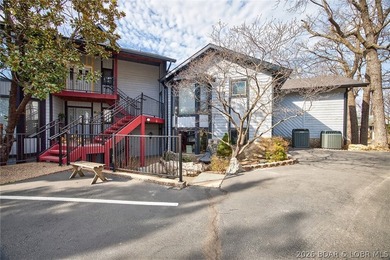 Come see this perfectly laid out condo that comes fully - photo 31