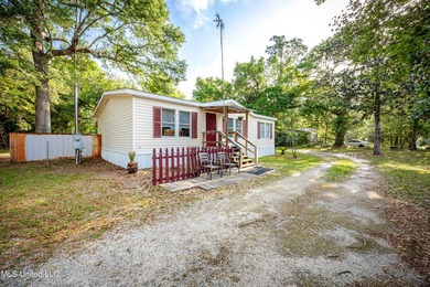 Charming Home on a Double Lot Near the Water This 1,200 sq. ft - photo 3