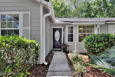 Welcome home to this immaculate, move-in-ready gem nestled in - photo 3