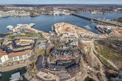 Come see this perfectly laid out condo that comes fully - photo 44