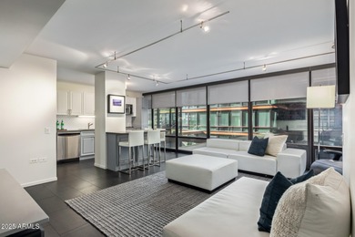 Gorgeous 4th-floor 2 bedroom, 2 bathroom residence flooded with