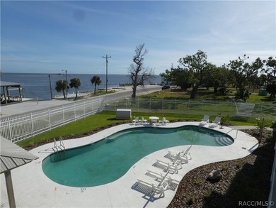 Looking for a place to Relax and enjoy breathtaking Gulf views - photo 2