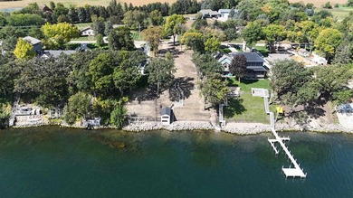 100 Feet. Yes, 2 lots wide. One of the most incredible building - photo 5