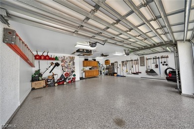 Room for everyone in this stunning, updated waterfront pool home - photo 34