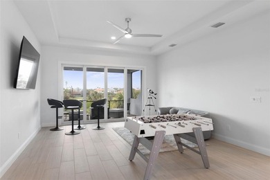 One or more photo(s) has been virtually staged. A Bright, Modern - photo 38
