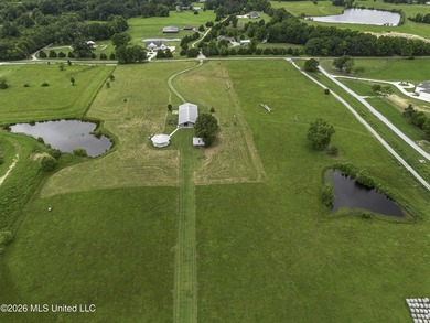 Awesome 2BR/2BA Barndominum with 5,635 total sq ft under roof on - photo 8