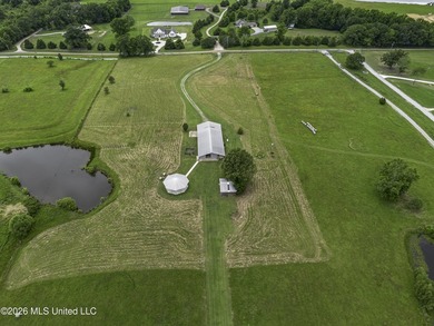 Awesome 2BR/2BA Barndominum with 5,635 total sq ft under roof on - photo 9