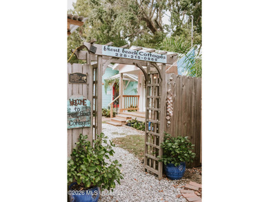 Welcome to Front Beach Cottages, one of Ocean Springs' most - photo 3