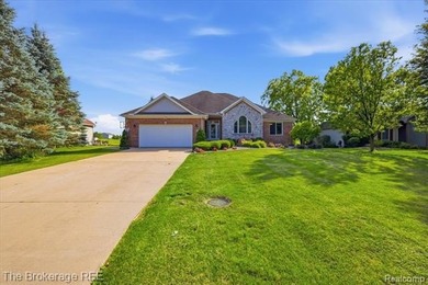 Welcome to one of Woodridge Farms' most desirable locations! - photo 7