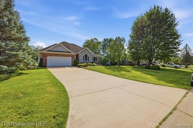 Welcome to one of Woodridge Farms' most desirable locations! - photo 8
