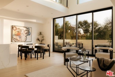 Lake Condo For Sale in Los Angeles, California