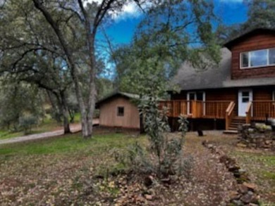 Discover peaceful country living. This two -level Custom log - photo 12