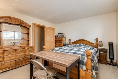 Wonderfully updated condo in the desirable Heritage House