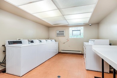 Wonderfully updated condo in the desirable Heritage House