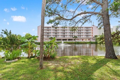 Waterfront with stunning views, a rare 3-bedroom, 3.5-bath with - photo 22