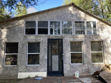 PRICE REDUCED on this cozy 2 bedroom, 1 bath cottage it is the - photo 3