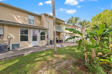 Waterfront with stunning views, a rare 3-bedroom, 3.5-bath with - photo 24